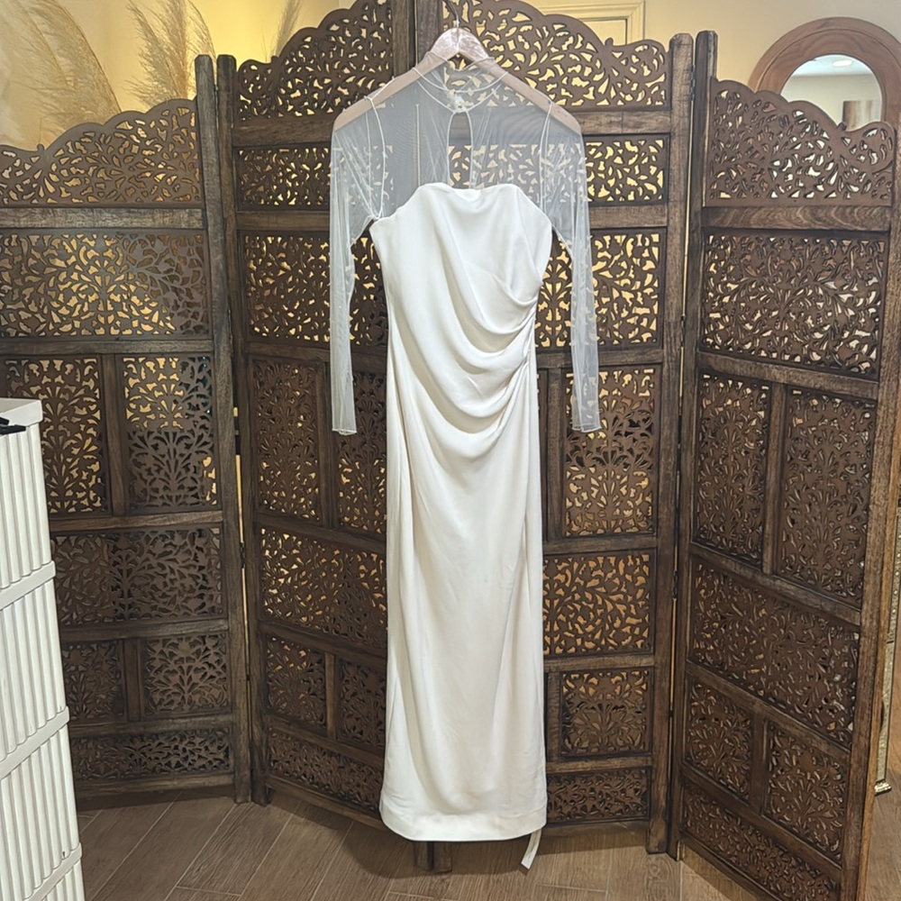 NWT NEW Reformation Adalia Dress in Ivory - Picture 3 of 4